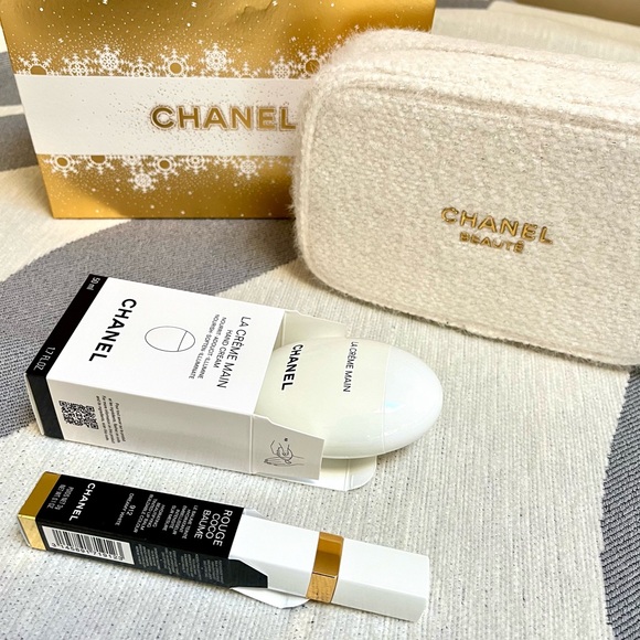 Chanel Moisture To-Go Essentials Set 2024 Holiday Gift Set - Picture 4 of 7
